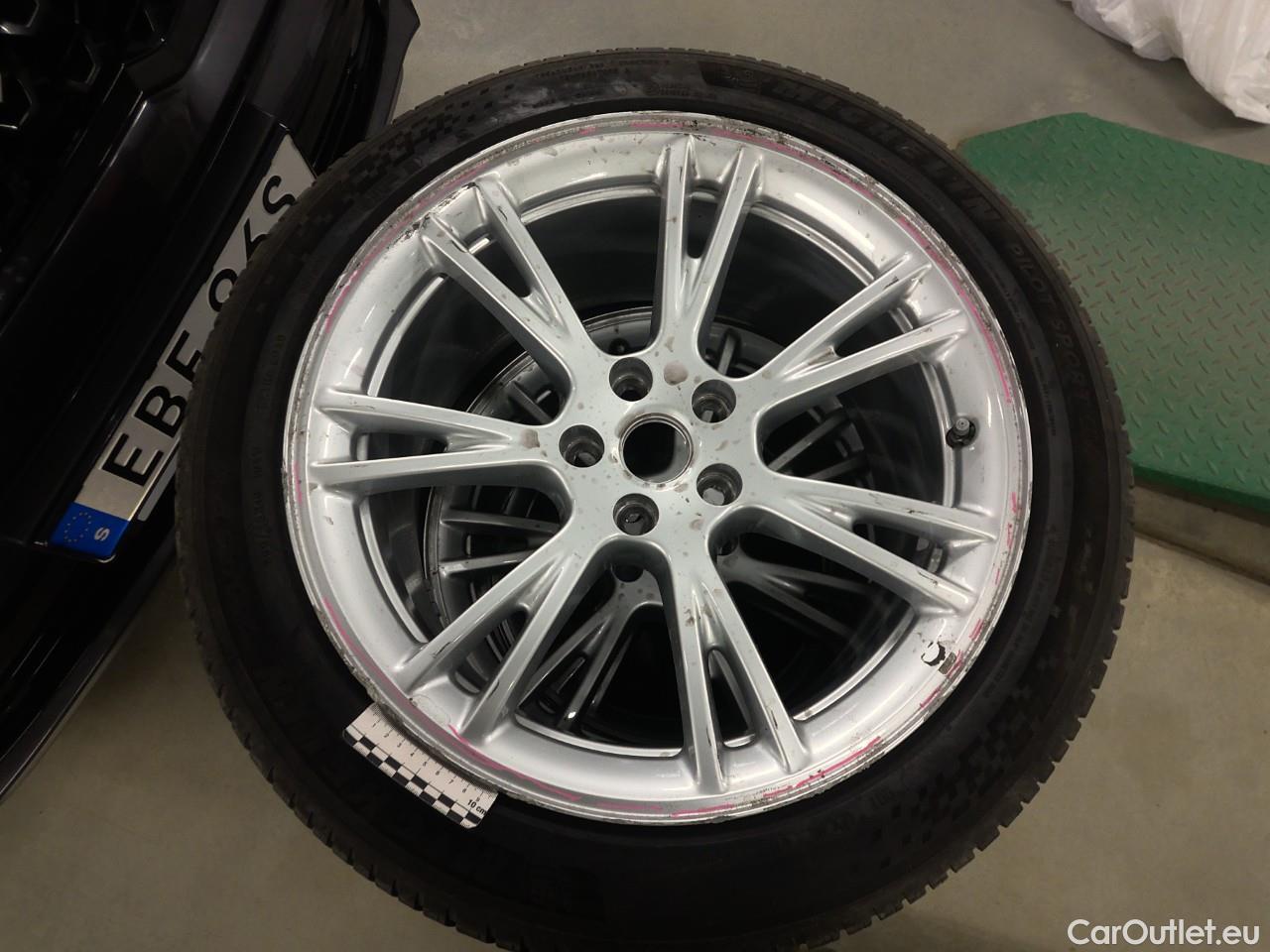  Tesla  Model Y  Long-Range AWD #4