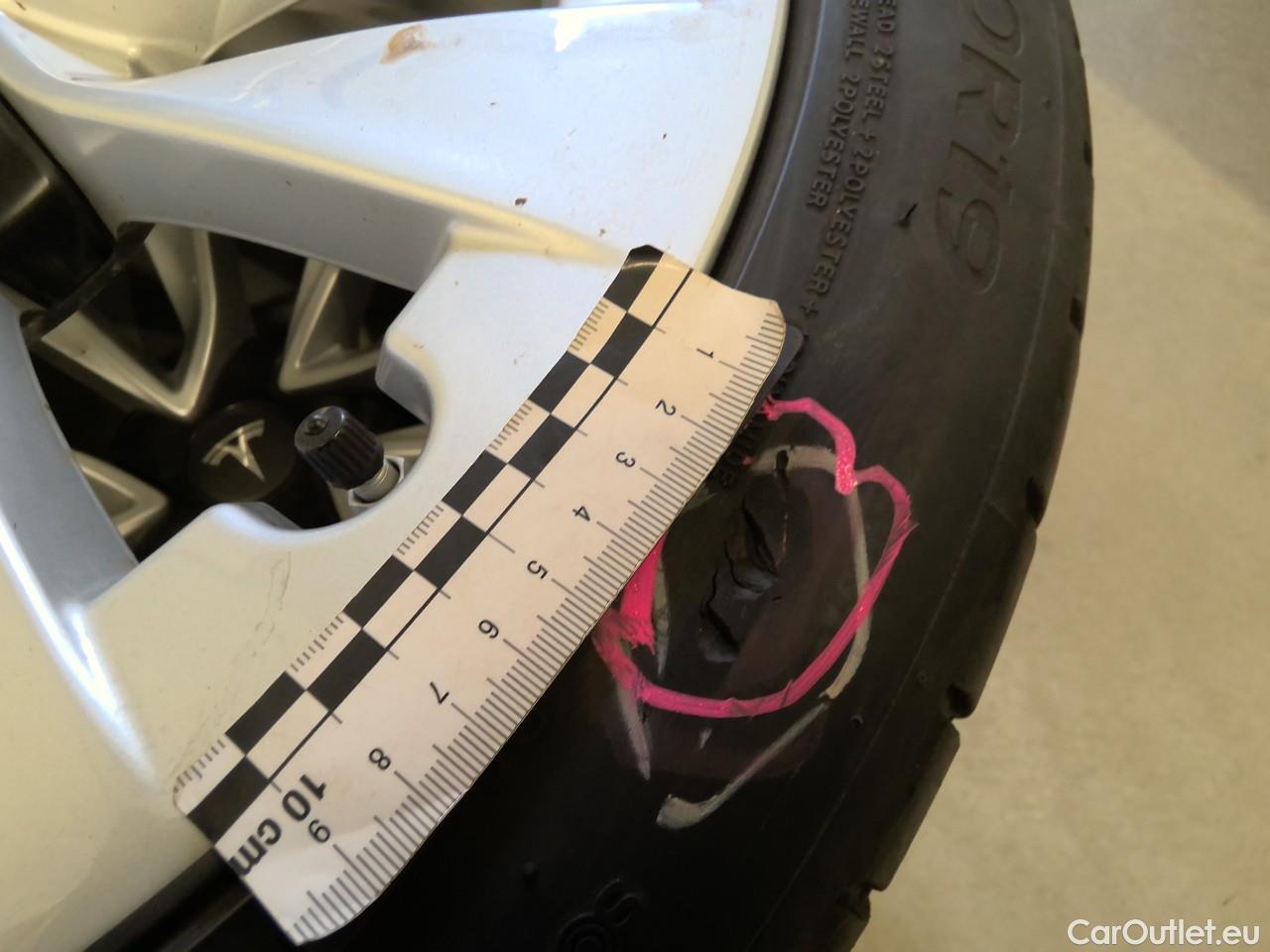  Tesla  Model 3  DualM. Long-Range AWD #8