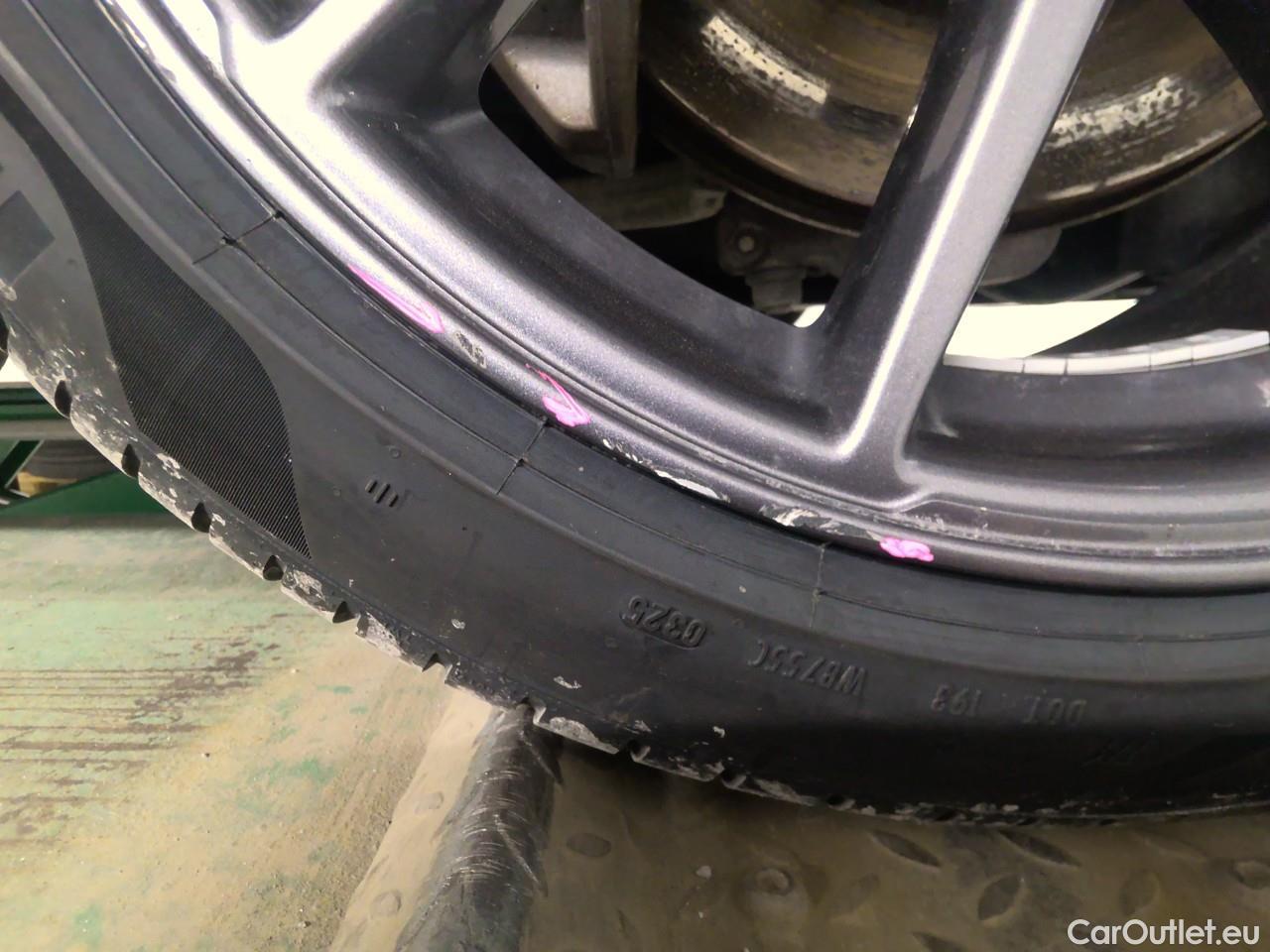  Tesla  Model 3  DualM. Long-Range AWD #6