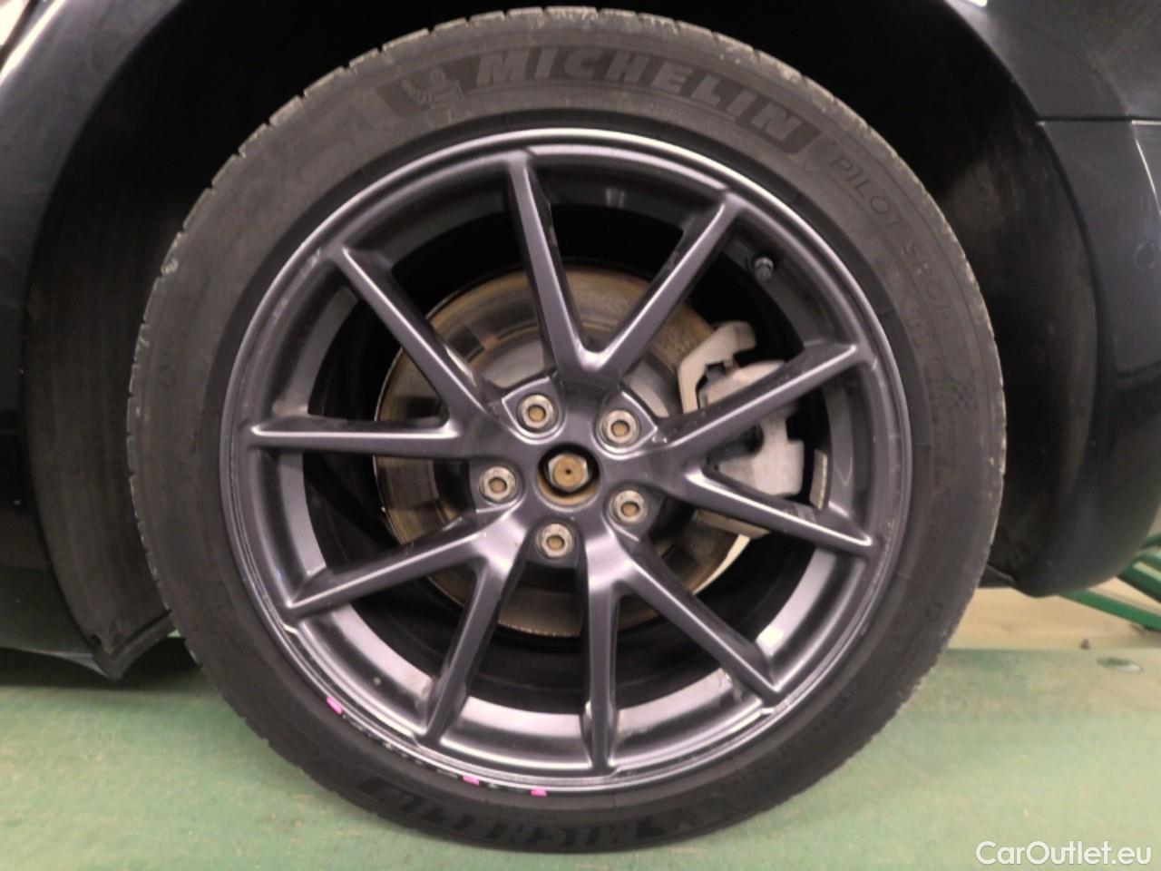  Tesla  Model 3  DualM. Long-Range AWD #14