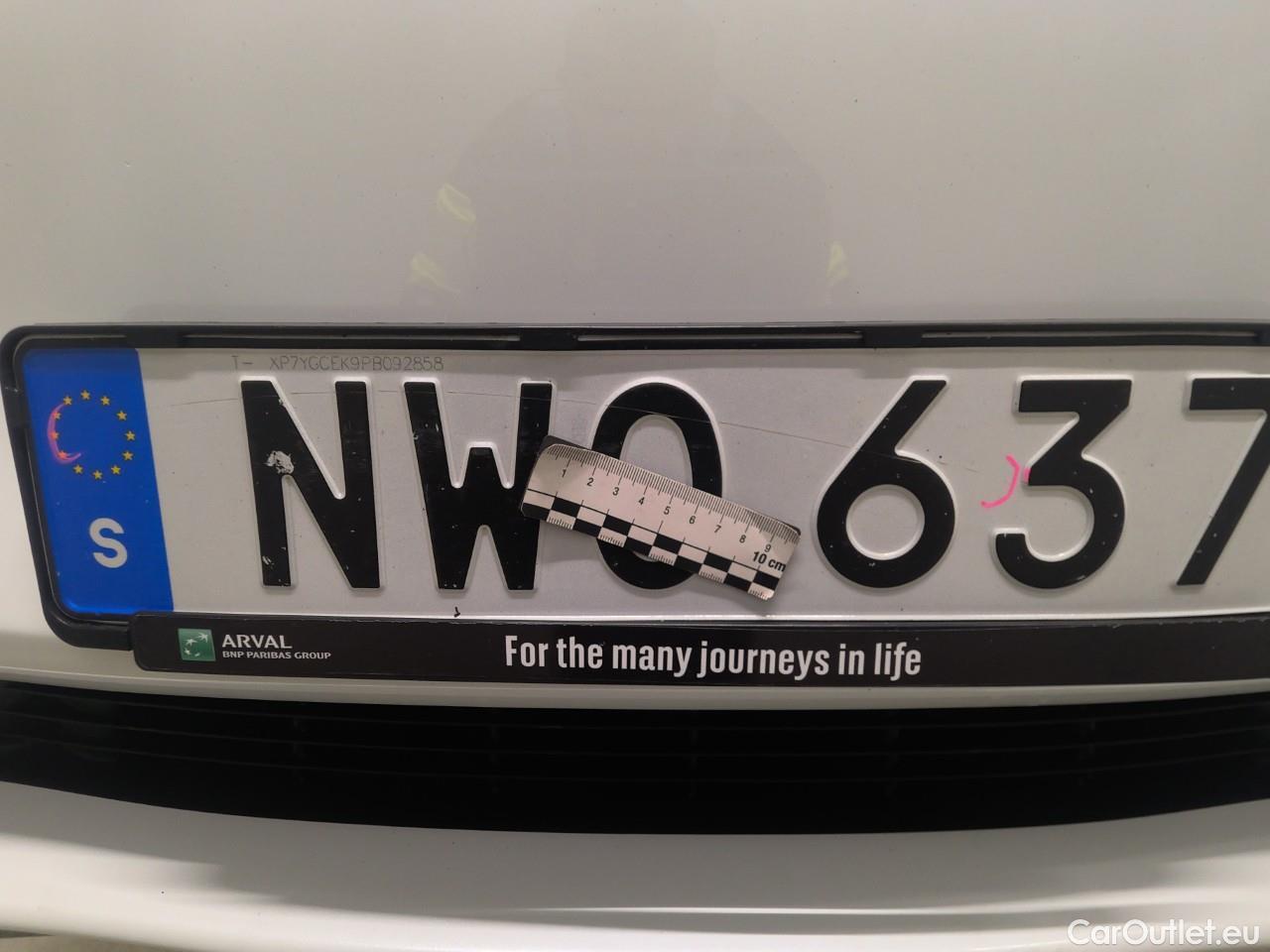  Tesla  Model Y  Long-Range AWD #12