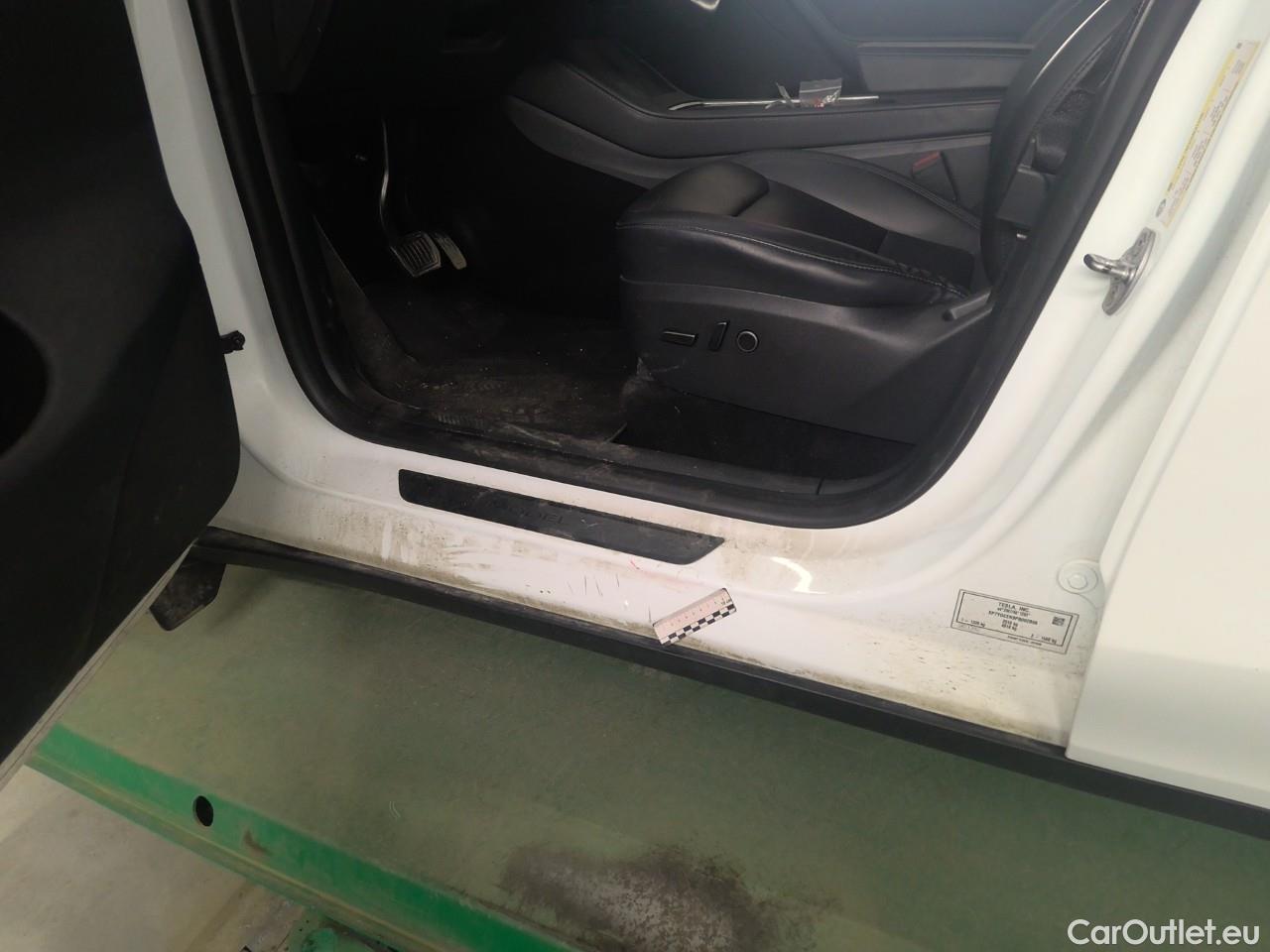  Tesla  Model Y  Long-Range AWD #25