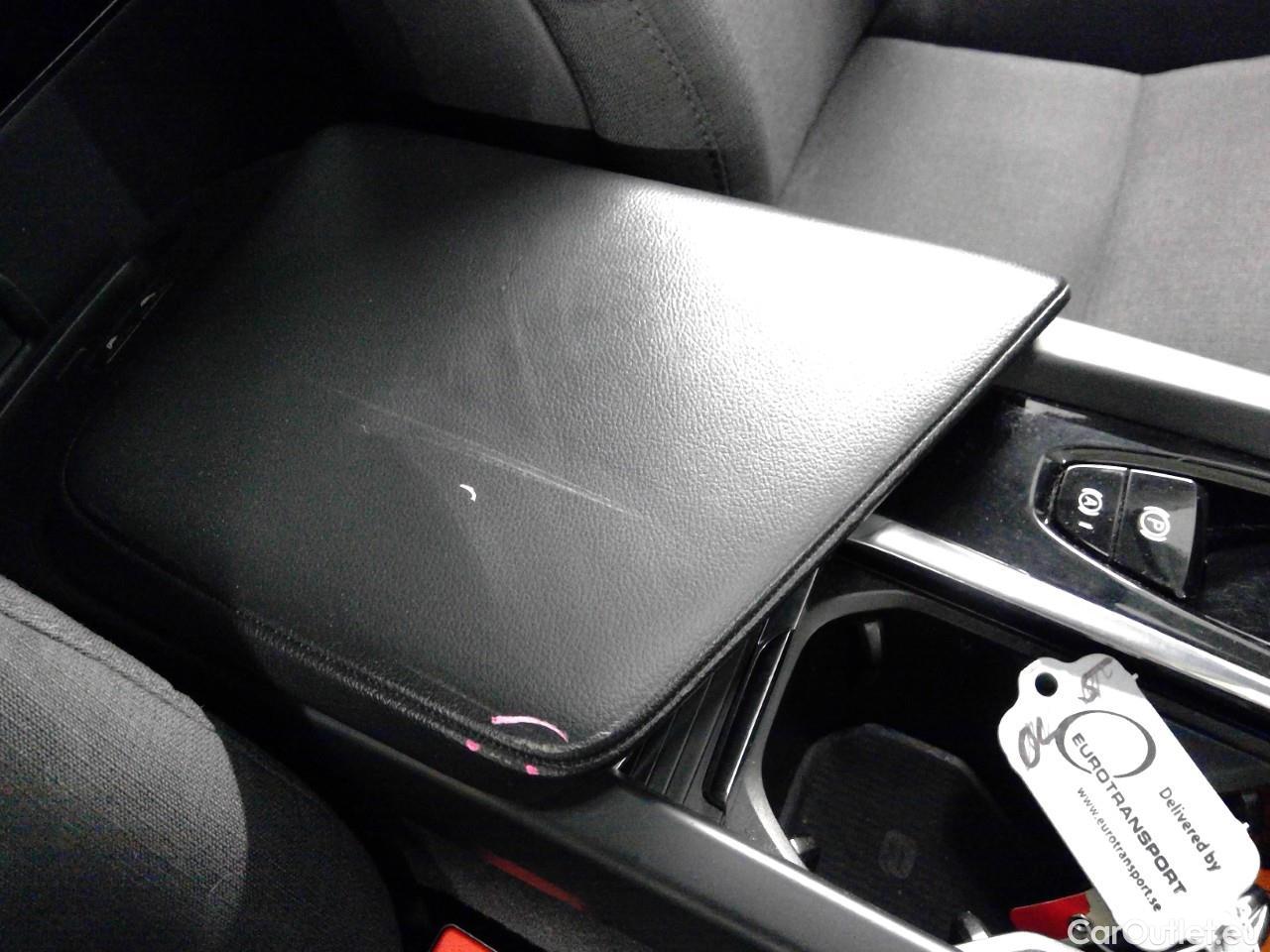  Volvo  XC60  T6 340 Ins. Expr. 4WD Aut #30