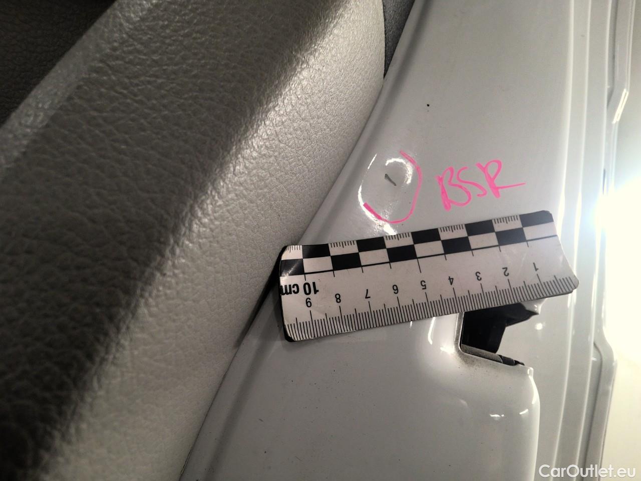  Volkswagen  Transporter T6 TDI 150 28 L2H1 A CV 4M #5