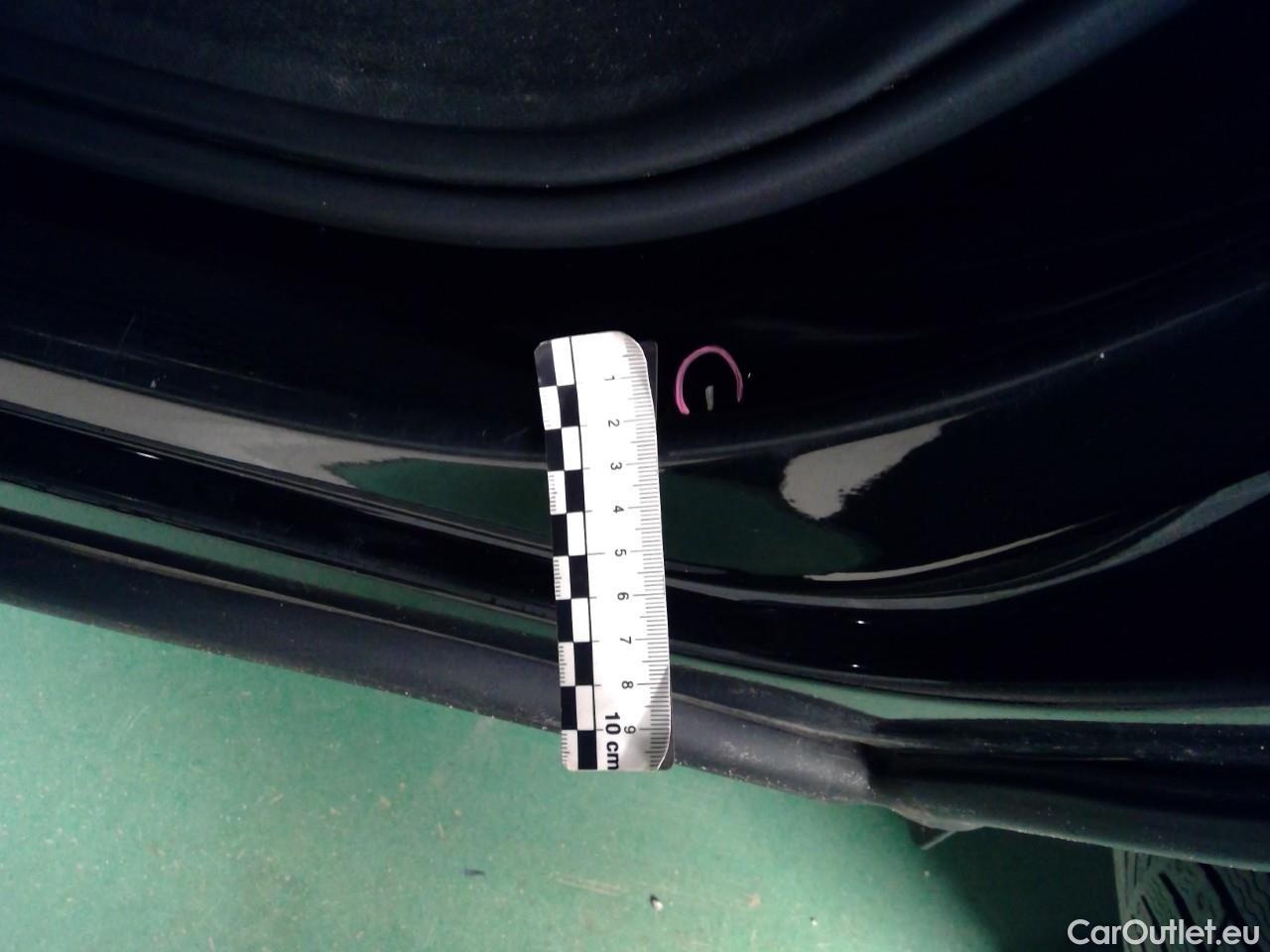  Volvo  XC60  T6 340 Ins. Expr. 4WD Aut #13