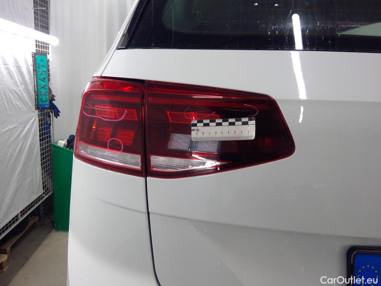  Volkswagen  Passat  SC TDI 150 Aut. #26