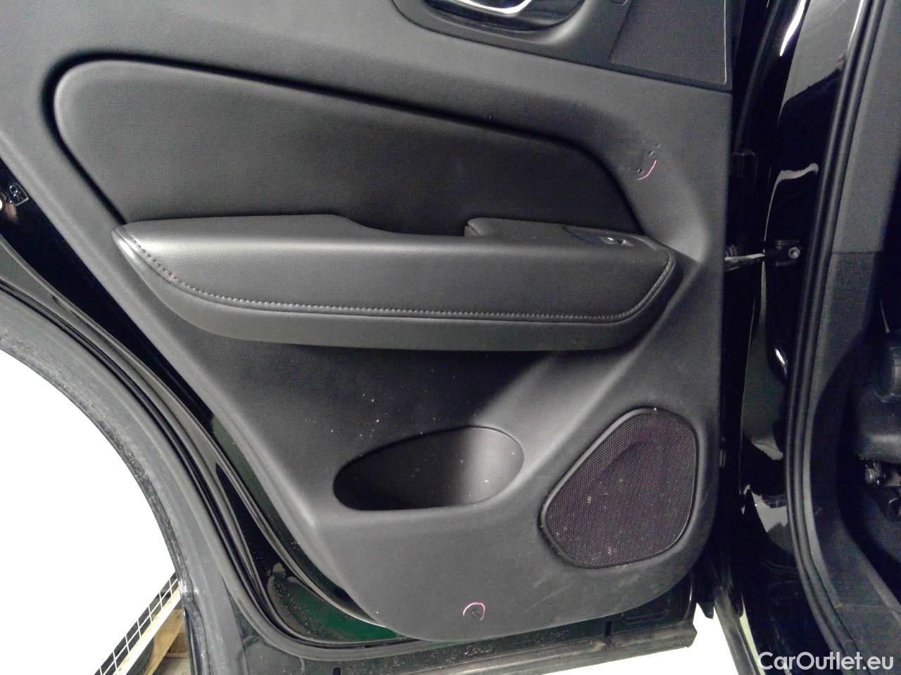  Volvo  XC60  T6 340 Ins. Expr. 4WD Aut #15