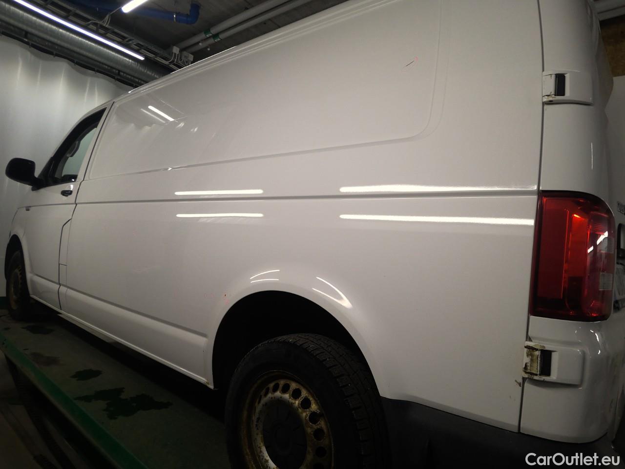  Volkswagen  Transporter T6 TDI 150 28 L2H1 A CV 4M #21