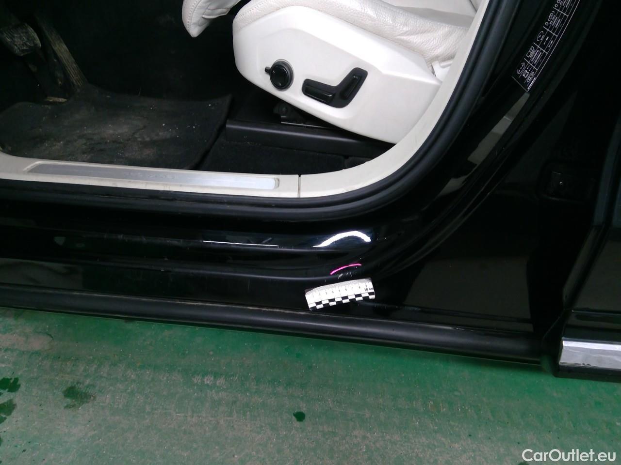  Volvo  XC60  T6 350 Ins.Rec. AWD Aut #7