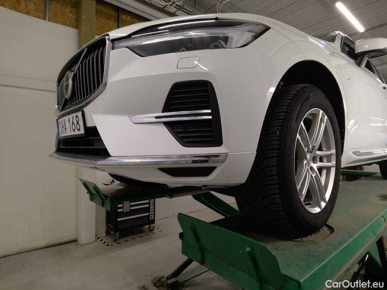  Volvo  XC60  T6 340 Ins. Expr. 4WD Aut #1