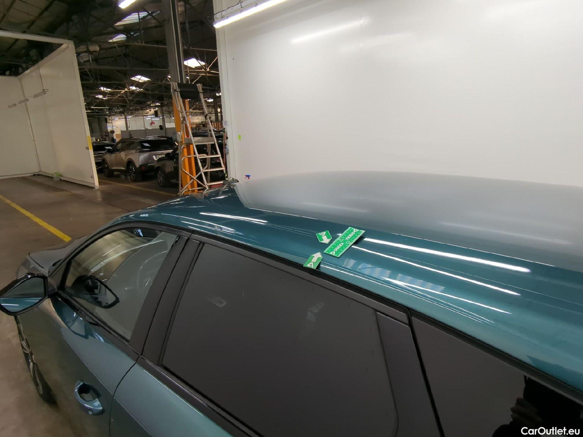  Peugeot  308 PEUGEOT  SW / 2021 / 5P / Break PureTech 130 S&S EAT 8 ALLURE #38