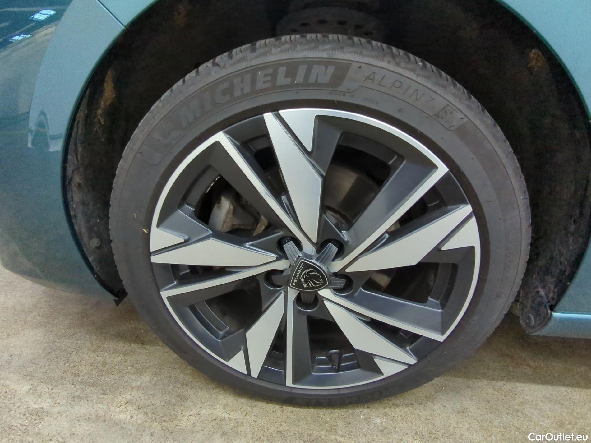  Peugeot  308 PEUGEOT  SW / 2021 / 5P / Break PureTech 130 S&S EAT 8 ALLURE #8