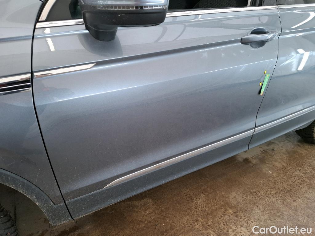  Volkswagen  Tiguan VOLKSWAGEN  Allspace / 2017 / 5P / SUV 2.0 TDI 150 DSG7 Confortline Business #13