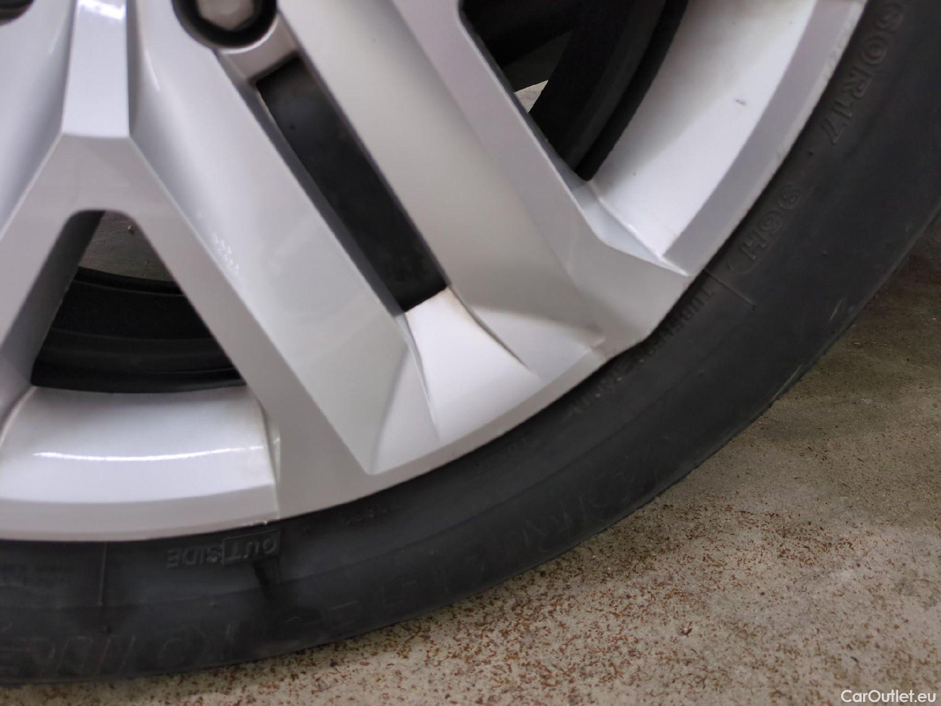  Renault  Captur  II Business 1.6 E-TECH Hybrid 145CV BVA6 E6d #23