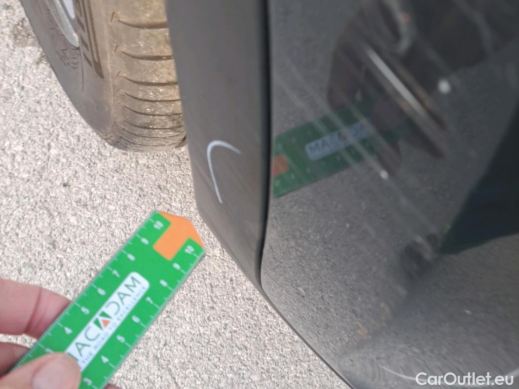  KIA  Sportage KIA  1.6MHEV Drive 100kW(136CV) 4x2(Crist Tintados)(CX) #15