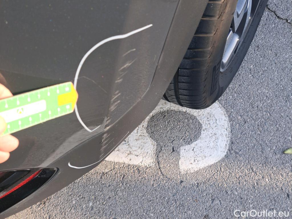  KIA  Sportage KIA  1.6MHEV Drive 100kW(136CV) 4x2(Crist Tintados)(CX) #19