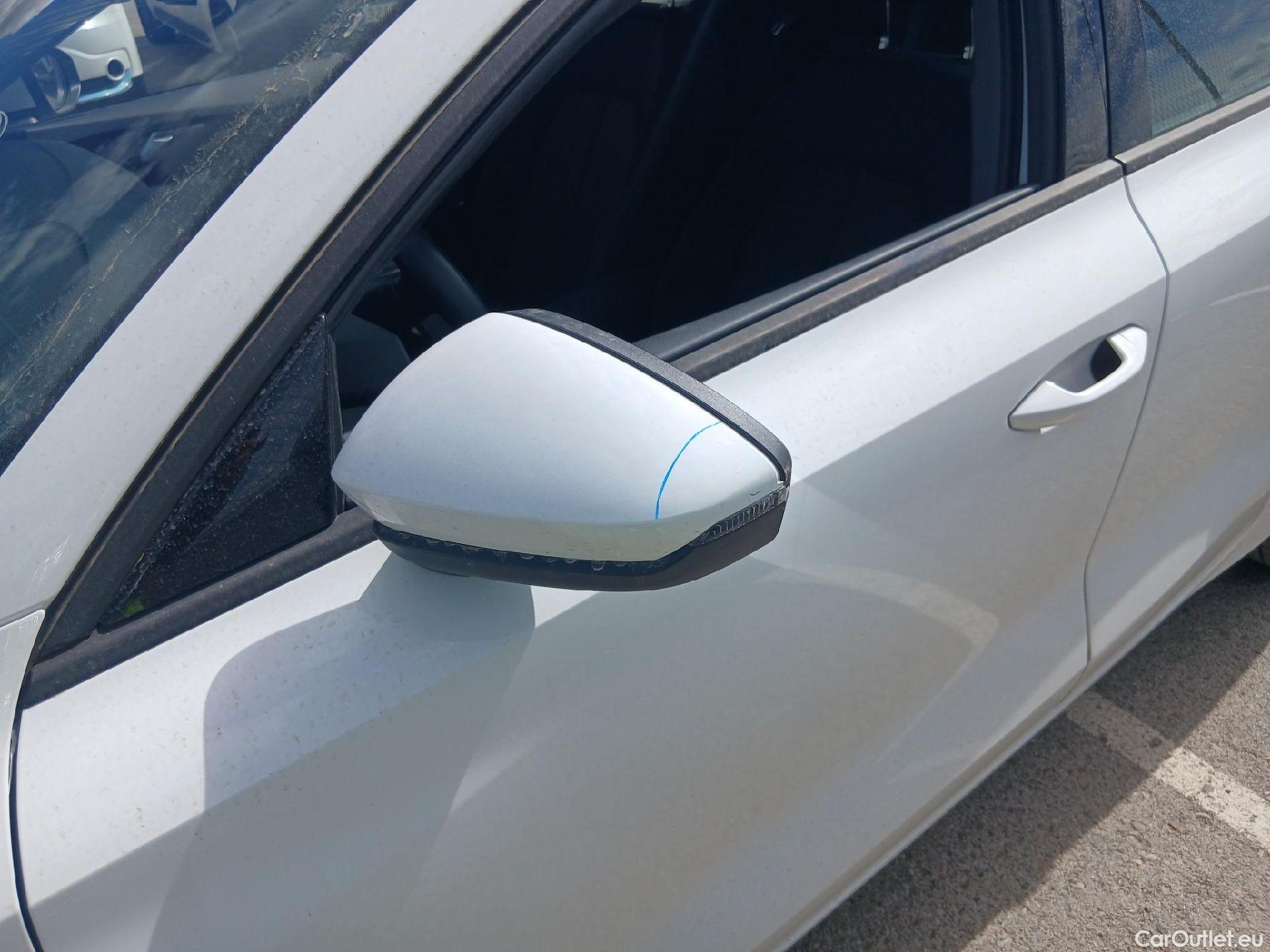  Audi  A3 AUDI  / 2020 / 5P / berlina con portón Sportback 30 TDI 85kW (116CV) #6