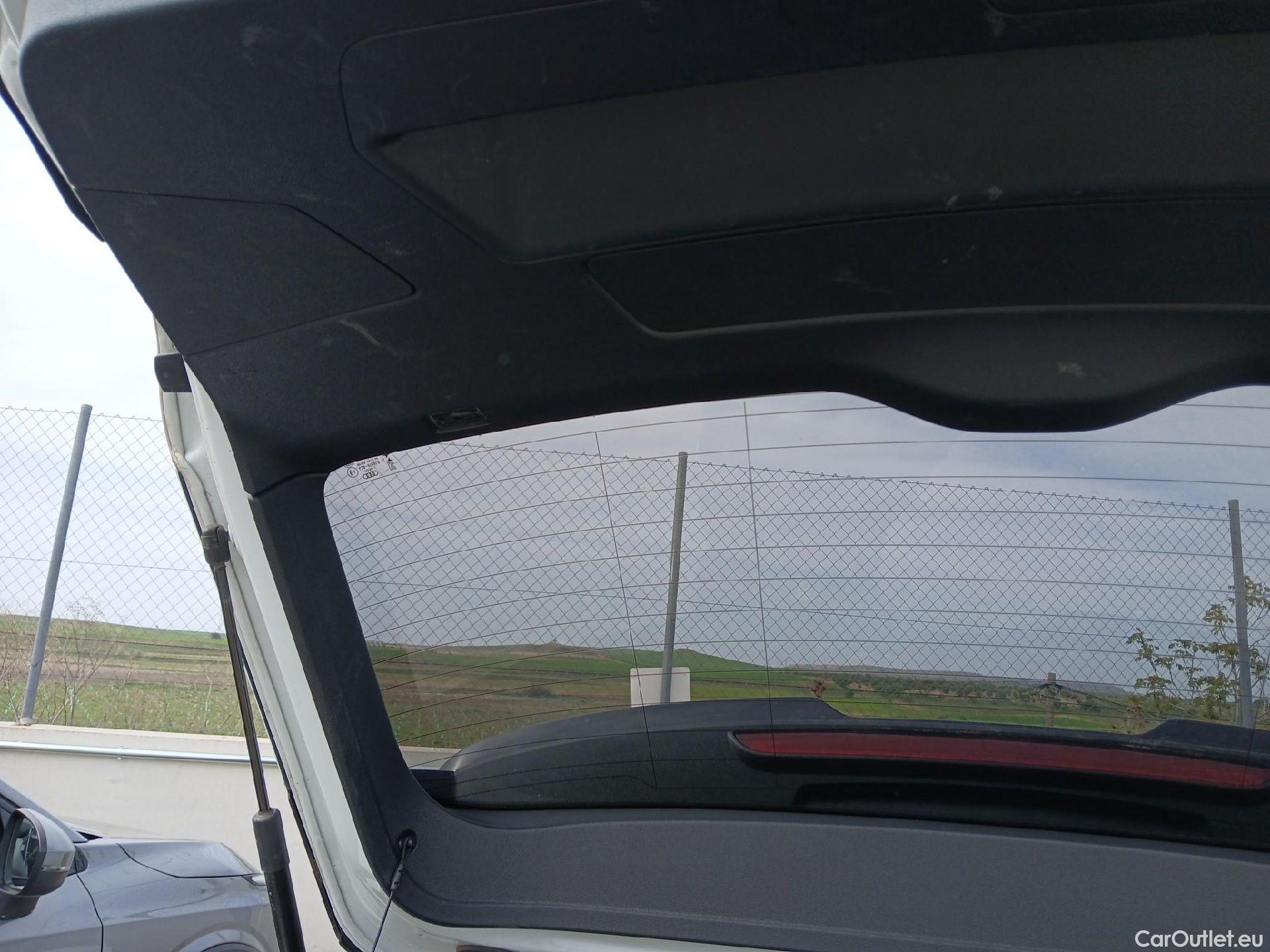  Audi  A1 Sportback AUDI A1 / 2018 / 5P / berlina con portón Sportback S line 30 TFSI 81kW (116CV) (AC) #4