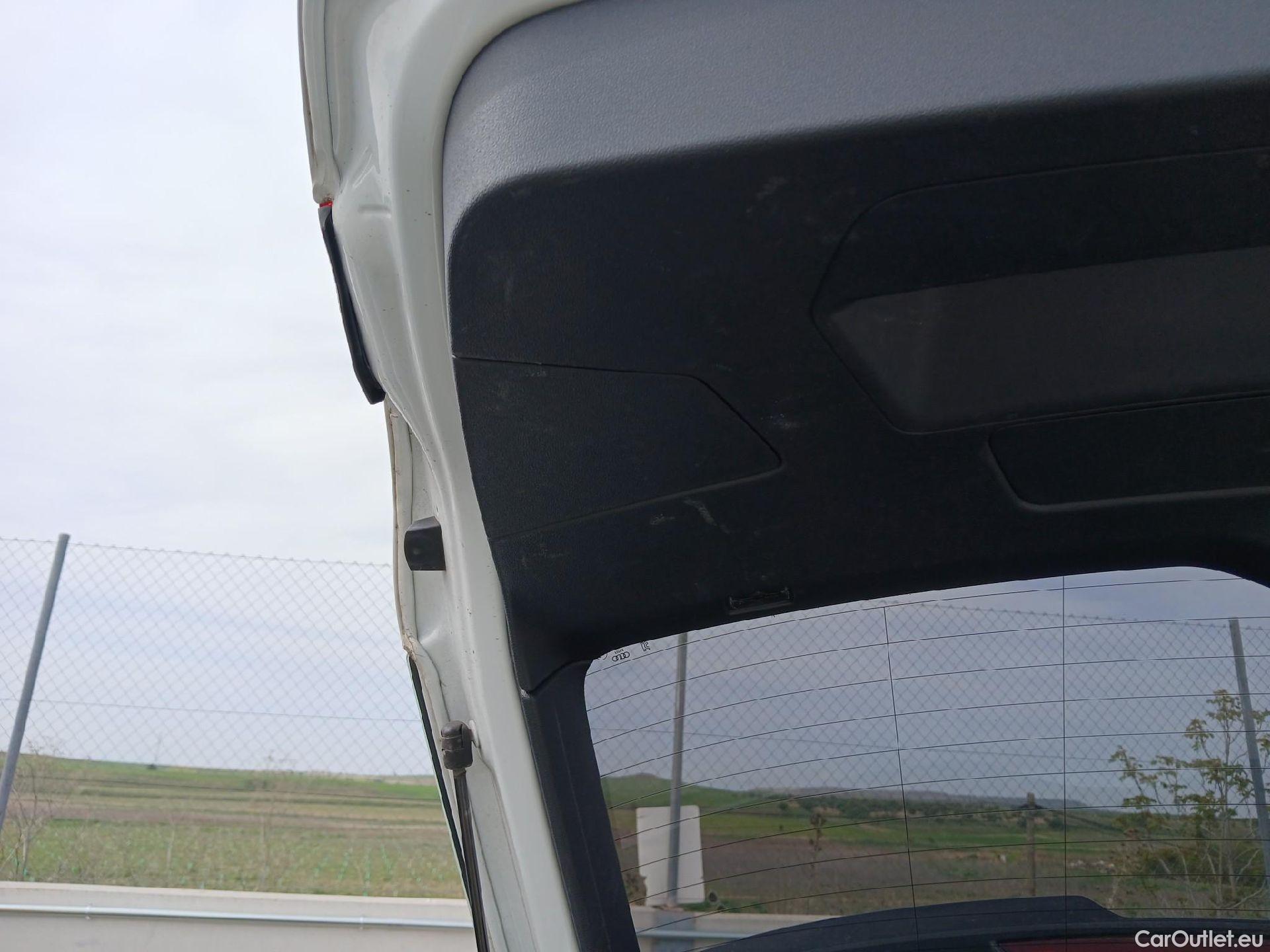  Audi  A1 Sportback AUDI A1 / 2018 / 5P / berlina con portón Sportback S line 30 TFSI 81kW (116CV) (AC) #2