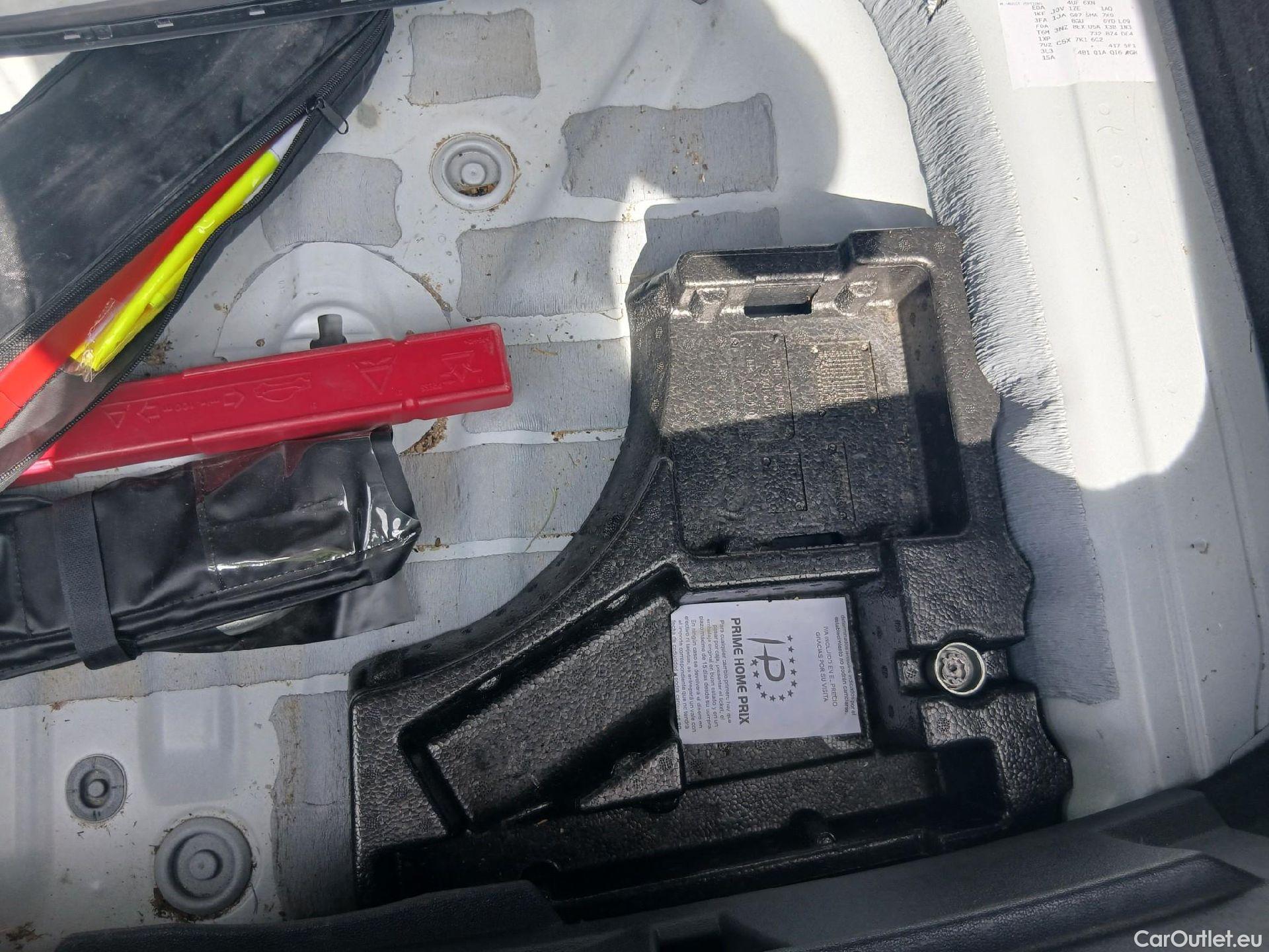  Audi  A3 AUDI  / 2020 / 5P / berlina con portón Sportback 30 TDI 85kW (116CV) #16