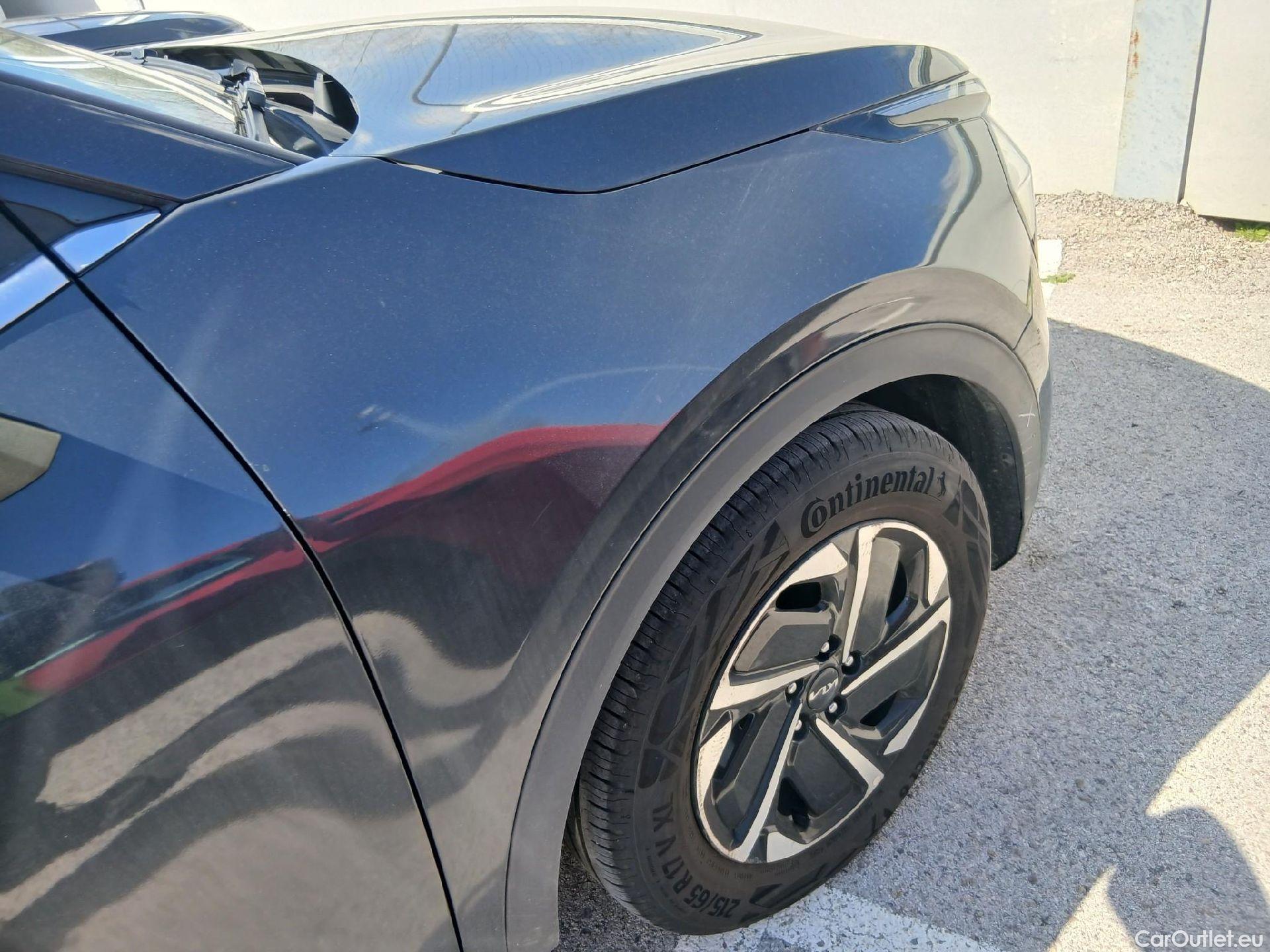  KIA  Sportage KIA  / 2022 / 5P / todoterreno 1.6 CRDi MHEV 100kW (136CV) Drive 4X2 #28