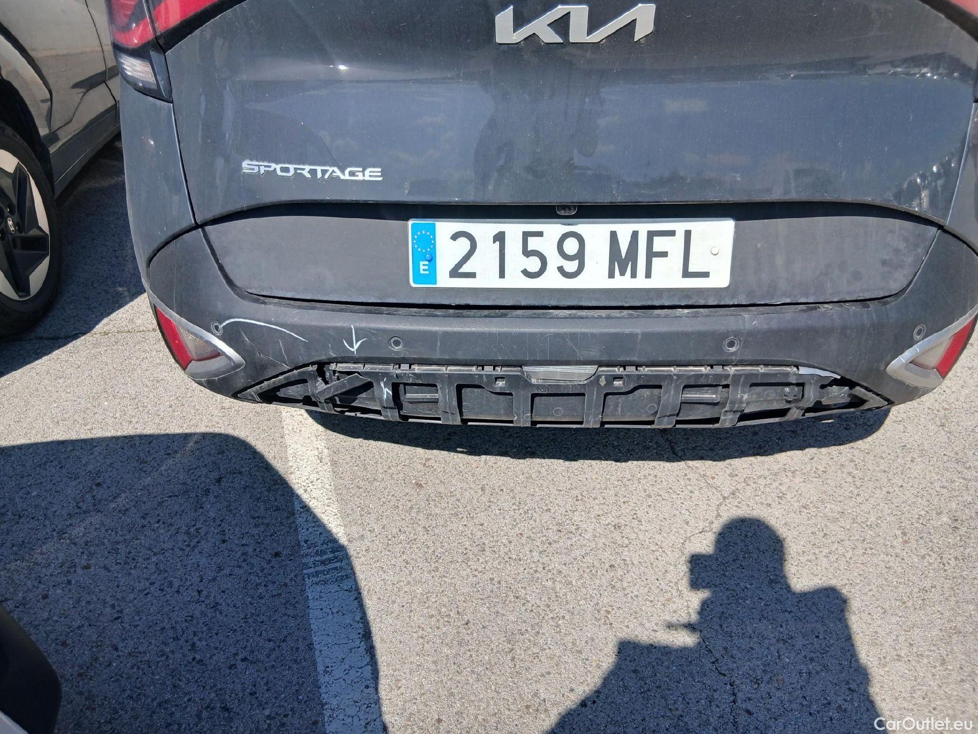  KIA  Sportage KIA  / 2022 / 5P / todoterreno 1.6 CRDi MHEV 100kW (136CV) Drive 4X2 #15