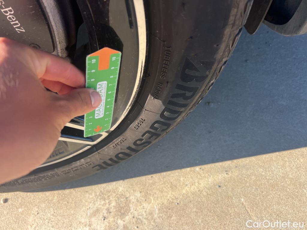  Mercedes  GLB MERCEDES-BENZ  / 2019 / 5P / todoterreno 2.0  200 D DCT 110KW (150CV) #6