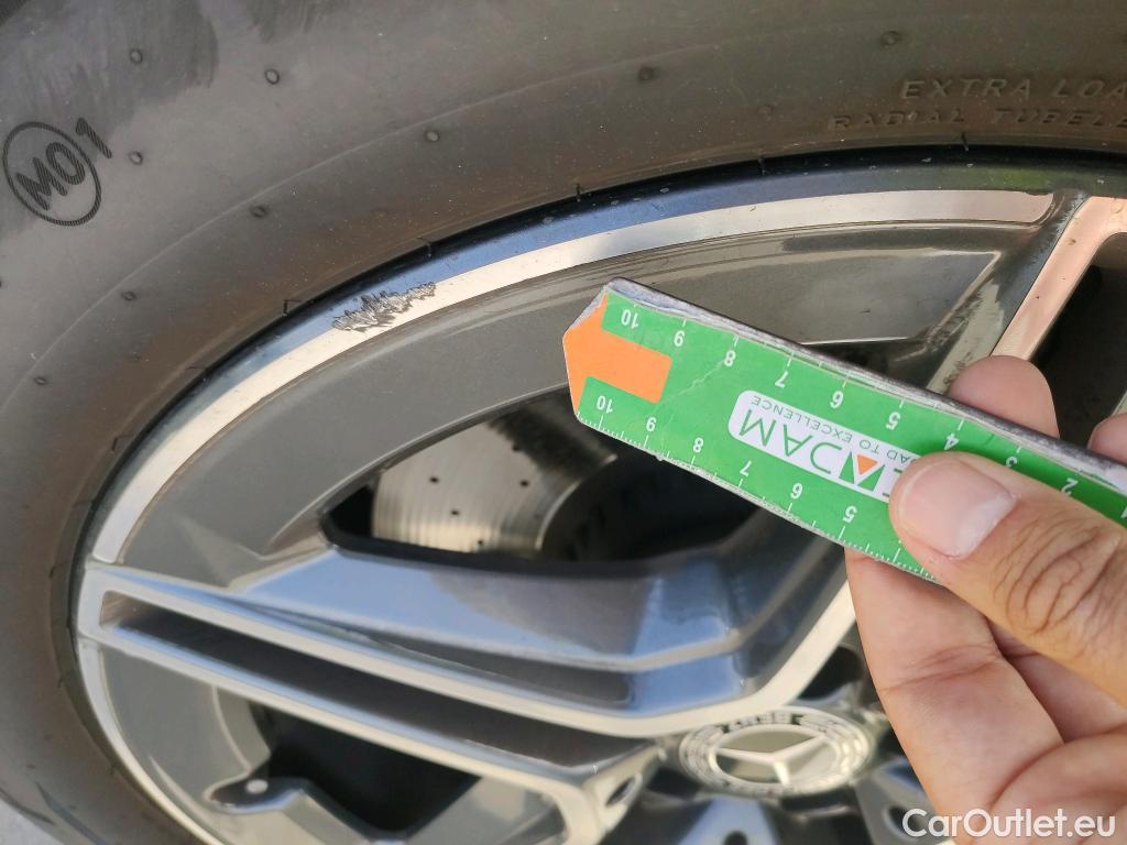  Mercedes  G-Klasee MERCEDES-BENZ GLC Coupé / 2019 / 5P / coupé GLC 220 d 4MATIC #2