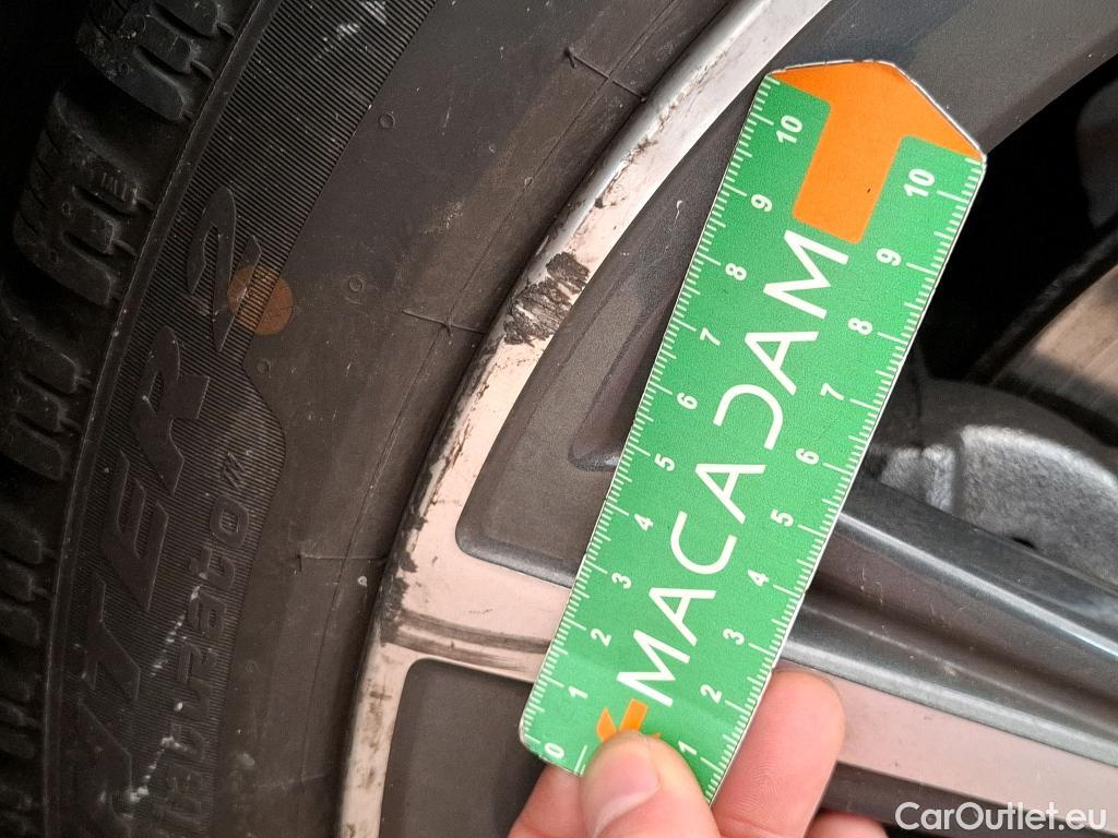  Bmw  Serie 1 Série 1 / 2019 / 5P / Berline 1.5 116I DKG7 Business Design  #4