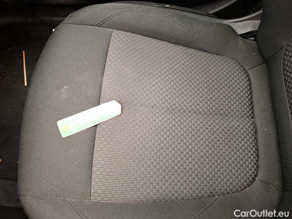  Bmw  Serie 1 Série 1 / 2019 / 5P / Berline 1.5 116I DKG7 Business Design  #7