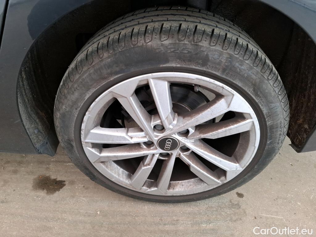  Audi  A3  Berline 30 TDI Business Line 2.0 TDI 115CV BVA7 E6d #33