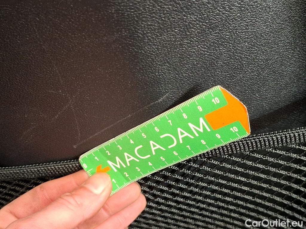  Bmw  Serie 1 Série 1 / 2019 / 5P / Berline 1.5 116I DKG7 Business Design  #6