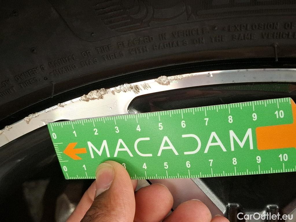  KIA  XCeed KIA  / 2019 / 5P / Crossover 1.6 GDI ISG ISG PHEV PREMIUM BUS DCT6 #7