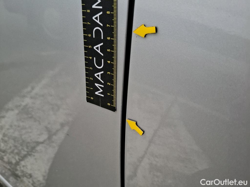  Nissan  Micra NISSAN  / 2016 / 5P / Berline IG-T 92 Business Edition #52