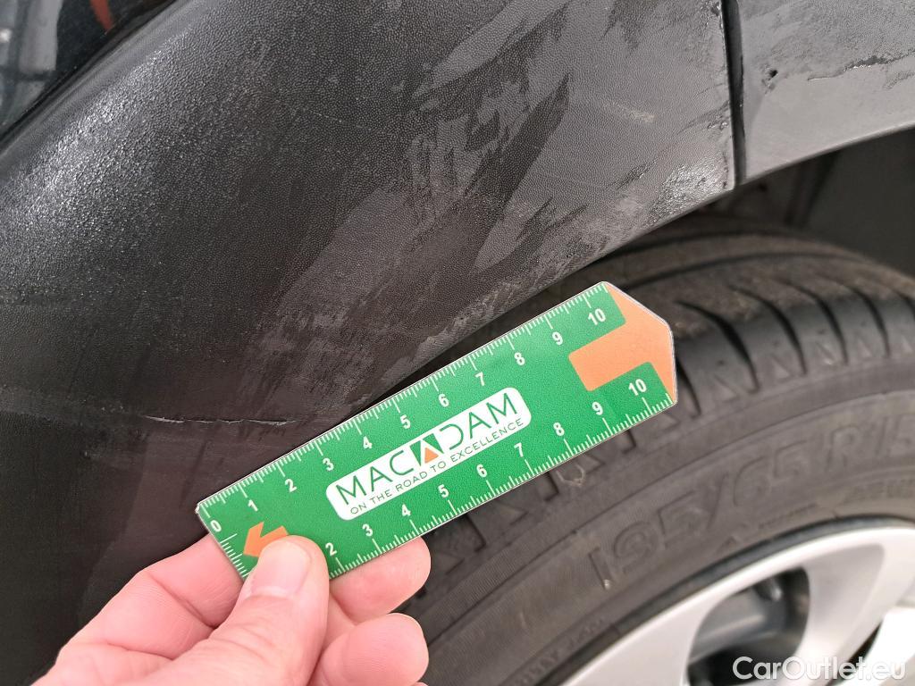  Citroen  C3  Société Feel Nav 1.2 PureTech 80CV BVM5 E6 #10