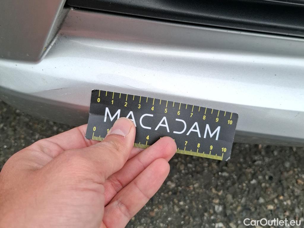  Nissan  Micra NISSAN  / 2016 / 5P / Berline IG-T 92 Business Edition #2