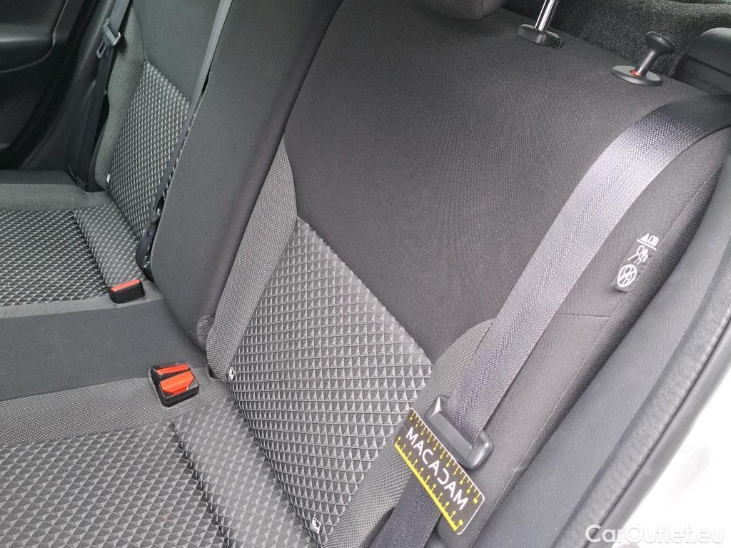  Nissan  Micra NISSAN  / 2016 / 5P / Berline IG-T 92 Business Edition #32