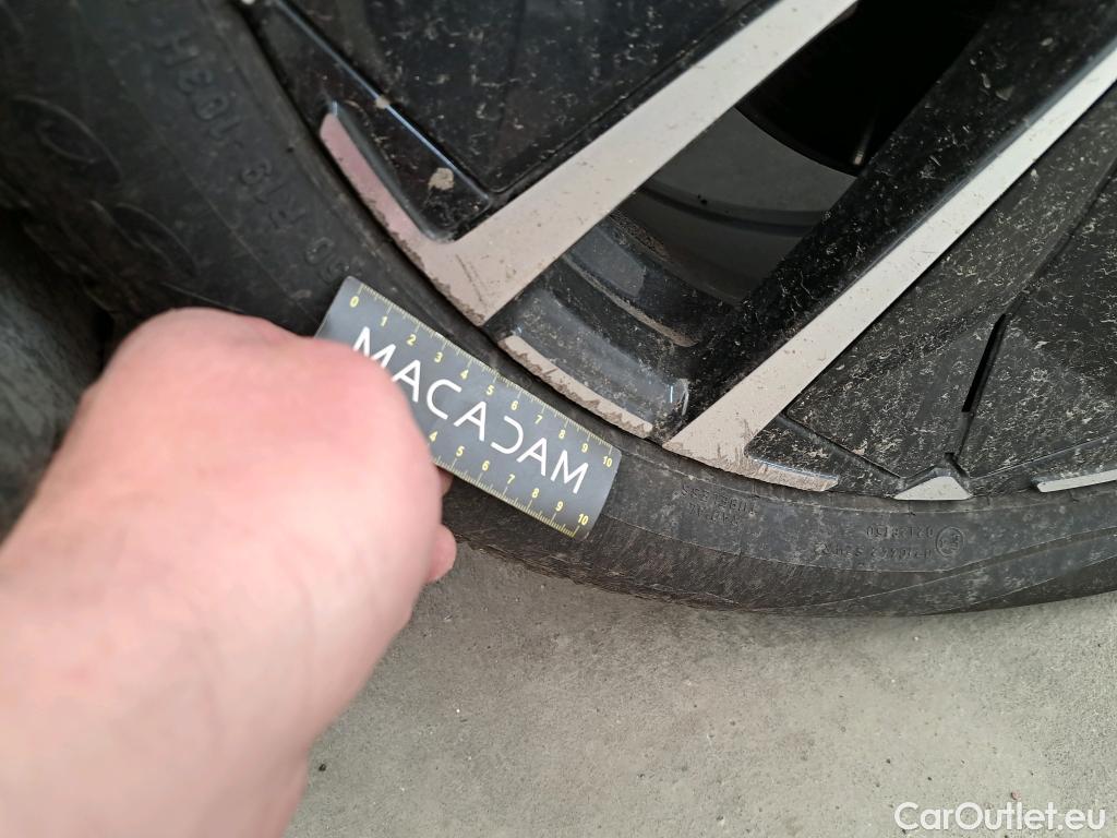  Citroen  DS 7 CROSSBACK DS DS 7 / 2022 / 5P / SUV E-TENSE 225 RIVOLI CD DS 50 #9