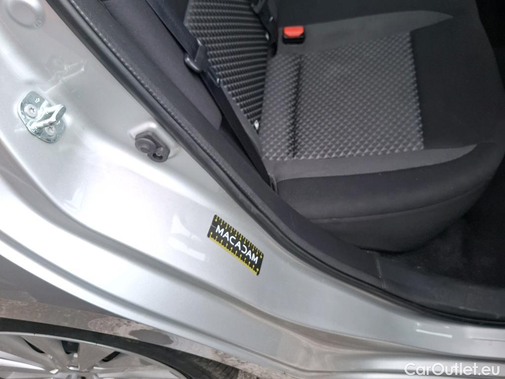  Nissan  Micra NISSAN  / 2016 / 5P / Berline IG-T 92 Business Edition #23