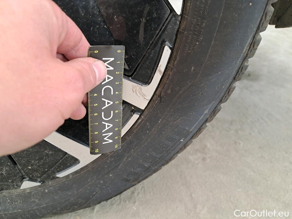  Citroen  DS 7 CROSSBACK DS DS 7 / 2022 / 5P / SUV E-TENSE 225 RIVOLI CD DS 50 #14