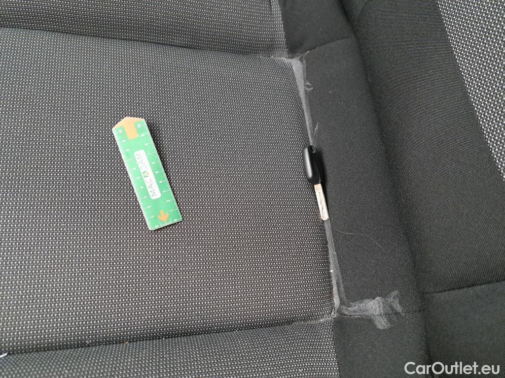  Citroen  C3  Société Feel Nav 1.2 PureTech 80CV BVM5 E6 #6