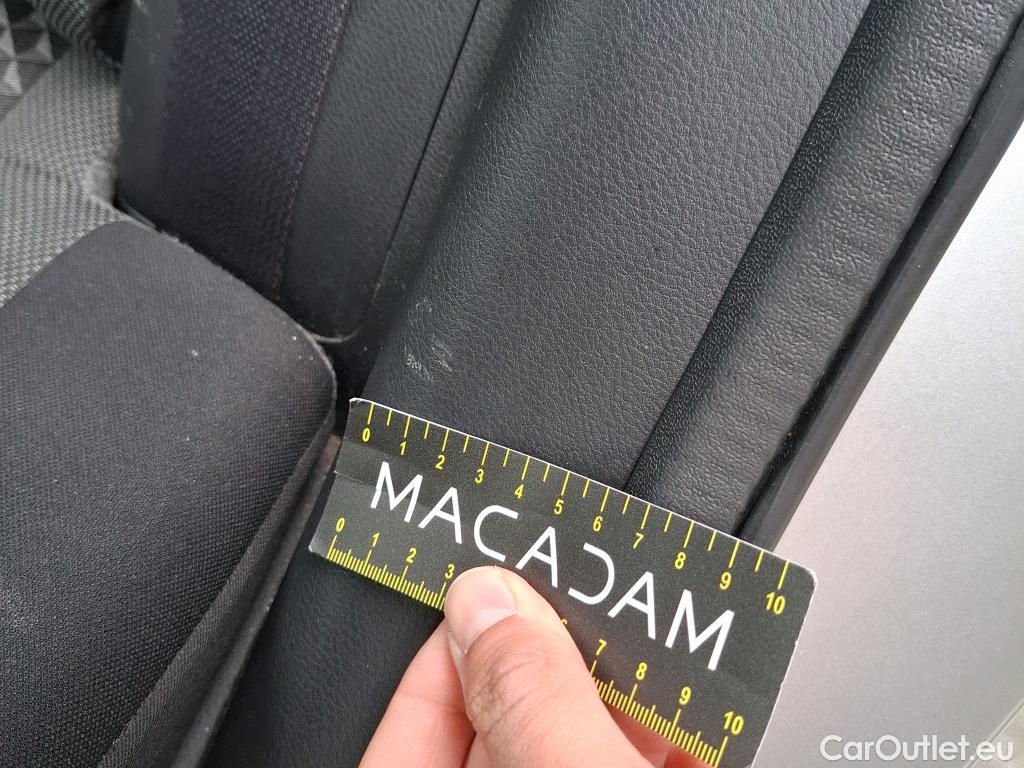  Nissan  Micra NISSAN  / 2016 / 5P / Berline IG-T 92 Business Edition #57