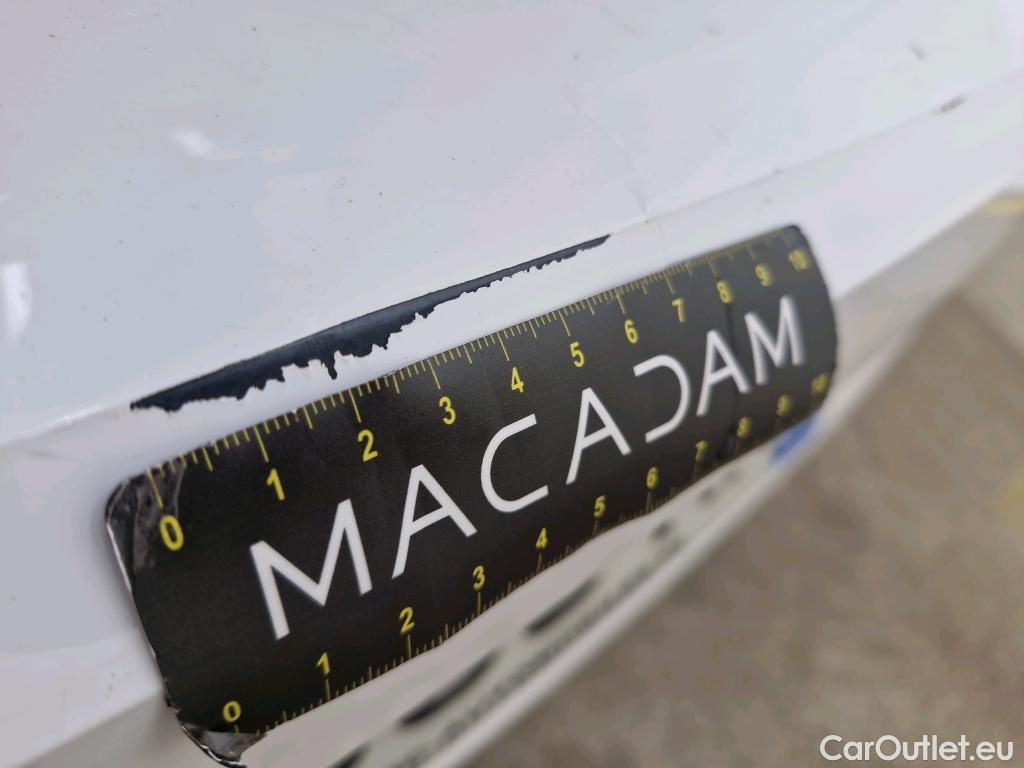  Opel  Corsa  F e Edition Business 50kWh BVA #9