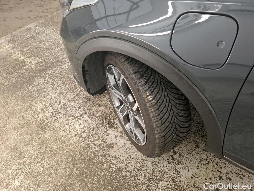  KIA  XCeed KIA  / 2019 / 5P / Crossover 1.6 GDI ISG ISG PHEV PREMIUM BUS DCT6 #4