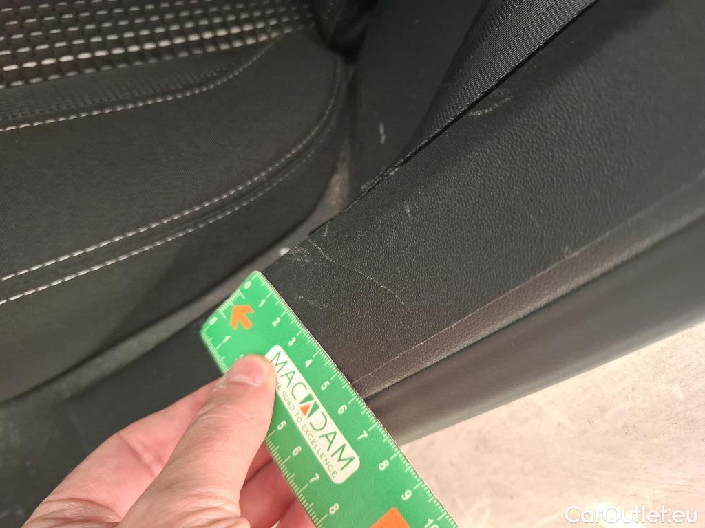  Peugeot  208  Allure Business 1.2 PureTech 110CV BVM6 E6dT #7