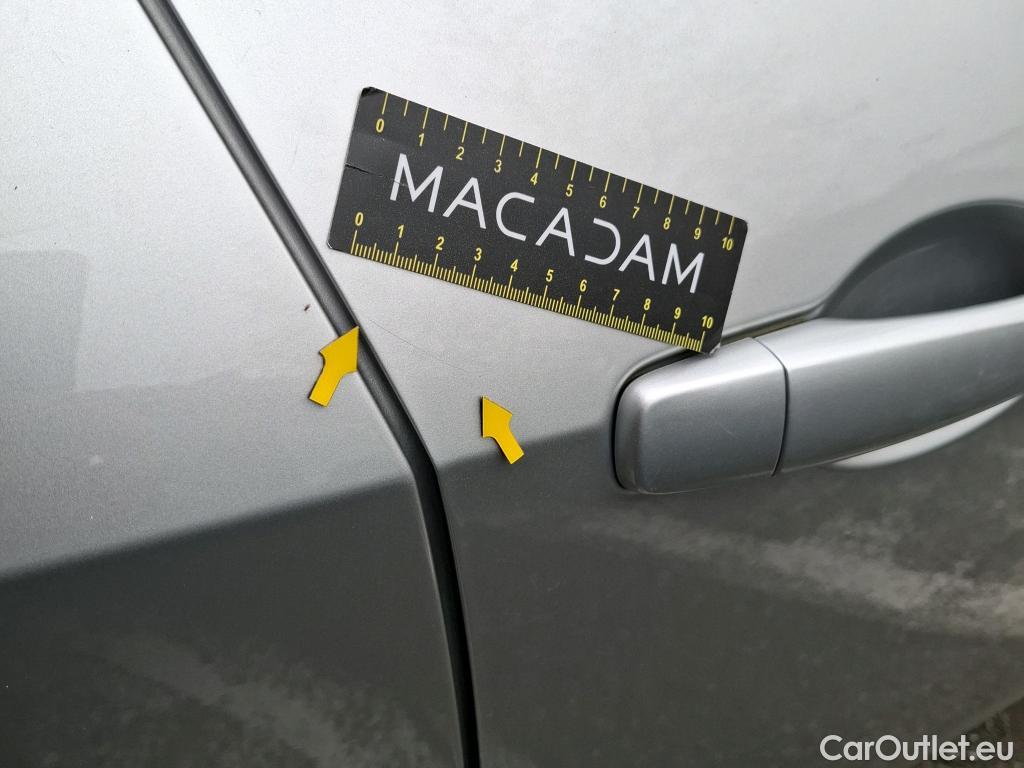  Nissan  Micra NISSAN  / 2016 / 5P / Berline IG-T 92 Business Edition #45