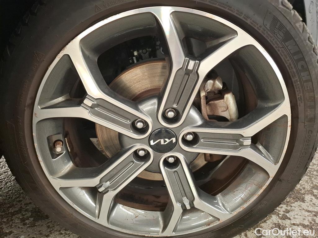  KIA  XCeed KIA  / 2019 / 5P / Crossover 1.6 GDI ISG ISG PHEV PREMIUM BUS DCT6 #29