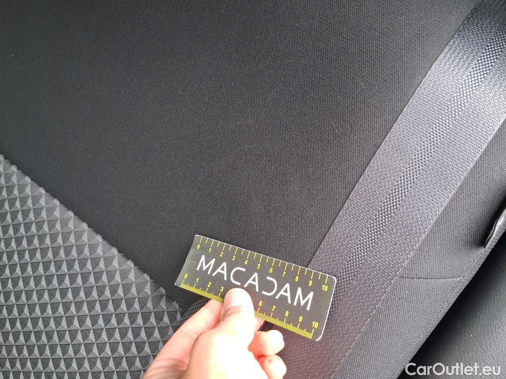  Nissan  Micra NISSAN  / 2016 / 5P / Berline IG-T 92 Business Edition #33