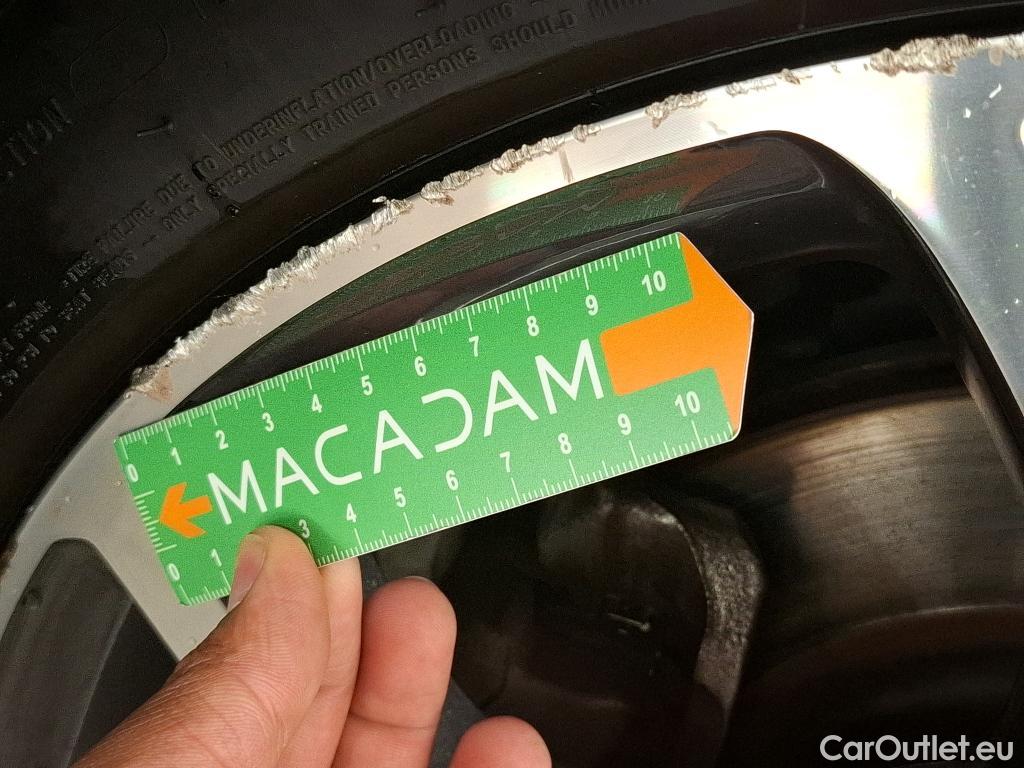  KIA  XCeed KIA  / 2019 / 5P / Crossover 1.6 GDI ISG ISG PHEV PREMIUM BUS DCT6 #6