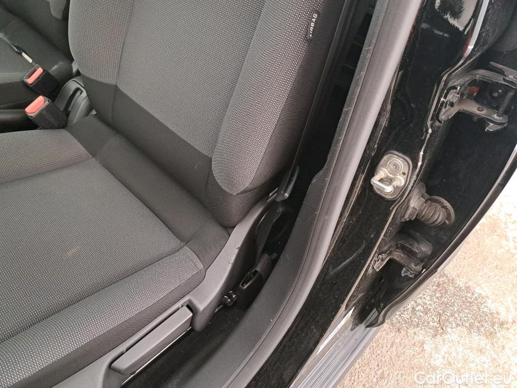  Citroen  C3  Société Feel Nav 1.2 PureTech 80CV BVM5 E6 #3